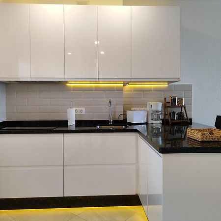 Alessandra 2 Sea View Apartment Fuengirola Luaran gambar